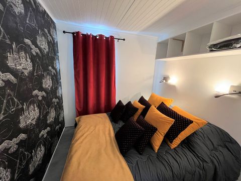 HÉBERGEMENT INSOLITE 4 personnes - Cabane Cinéma Sam/Sam