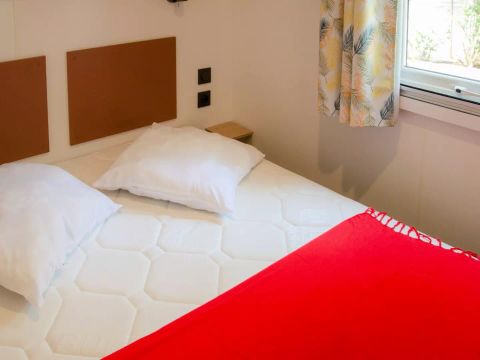 MOBILHOME 2 personnes - Premium Stella Maris 2 Pièces 2 Personnes Climatisé + TV