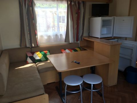 MOBILHOME 4 personnes - 2 chambres non clim + terrasse