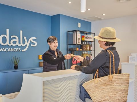Residence Odalys Le Mas des Flamants - Camping Gard - Image N°3
