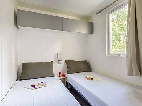 Mobilhome 8 personnes - Ultimate | 3 Ch. | 6/8 Pers. | Terrasse surélevée | Clim. | TV