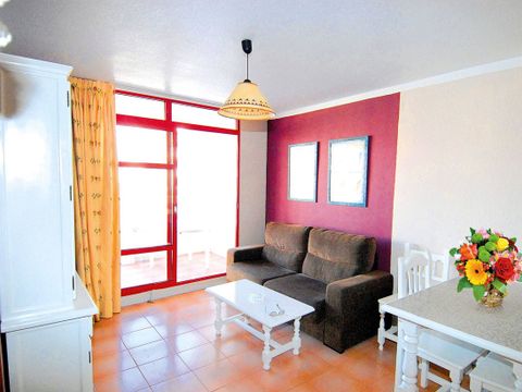 APPARTEMENT 4 personnes - Vue mer latérale