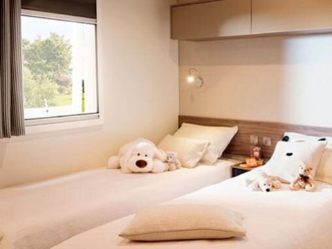 Mobilhome 11 personnes - COTTAGE PREMIUM TRIBU - 5 chambres