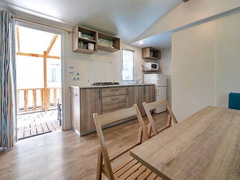 MOBILHOME 4 personnes - Comfort | 2 Ch. | 4 Pers. | Terrasse surélevée | 1 SDB