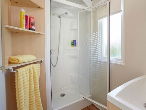 Mobilhome 6 personnes - Mobil-home | Classic | 3 Ch. | 6 Pers. | Terrasse surélevée | Clim. | TV