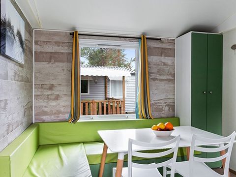 Mobilhome 6 personnes - Mobil-home | Classic XL | 3 Ch. | 6 Pers. | Terrasse surélevée | TV