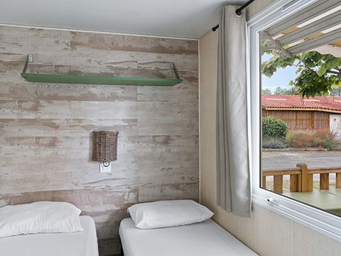 Mobilhome 6 personnes - Mobil-home | Classic XL | 3 Ch. | 6 Pers. | Terrasse surélevée | TV