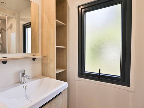 CHALET 4 personnes - Chalet | Comfort | 2 Ch. | 4 Pers. | Terrasse simple | 1 SDB | Clim.