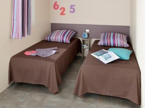 MOBILHOME 6 personnes - MERCURE PAS DE TV