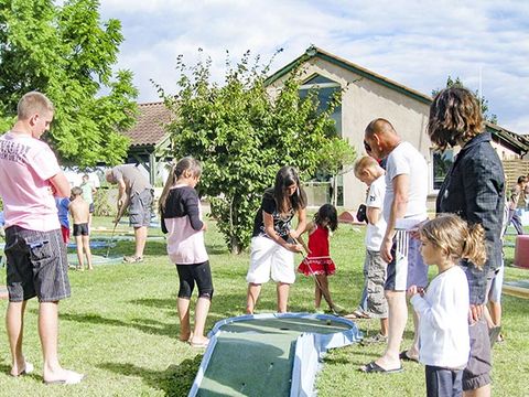 Camping Les Portes Du Beaujolais - Camping Rhône - Image N°9
