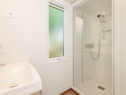 Mobilhome 8 personnes - Classic XL | 3 Ch. | 6/8 Pers. | Terrasse surélevée | Clim.