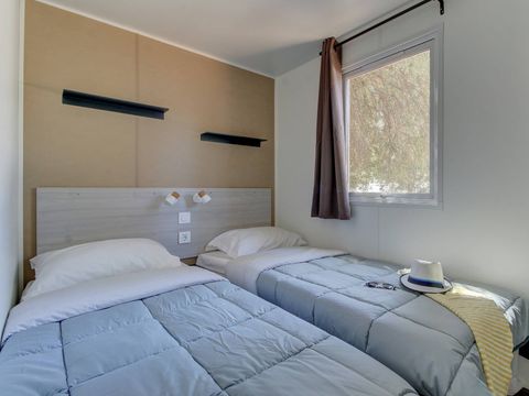 MOBILHOME 6 personnes - Confort | 2 Chambres | 4-6 Couchages | Petite terrasse | 1 Salle de bain | Climatisation
