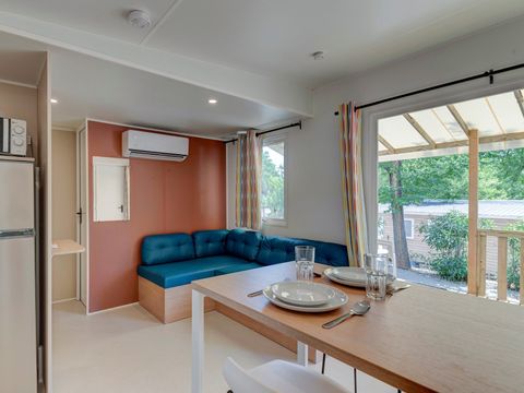 Mobilhome 6 personnes - Mobil-home | Premium Azure | 3 Ch. | 6 Pers. | Terrasse surélevée | Clim. | TV