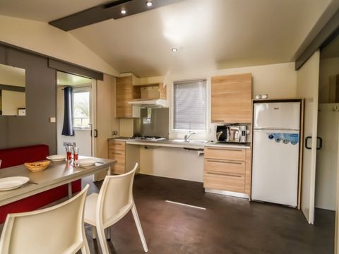 MOBILHOME 6 personnes - CONFORT adapté pour personne à mobilité réduite - 2 chambres avec climatisation + TV