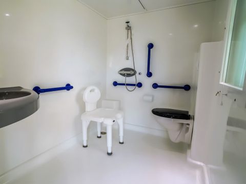 MOBILHOME 6 personnes - CONFORT adapté pour personne à mobilité réduite - 2 chambres avec climatisation + TV