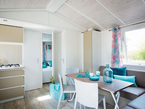 MOBILHOME 7 personnes - Confort  (arrivée samedi)