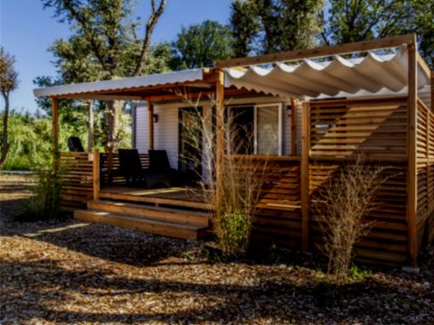 MOBILHOME 5 personnes - PREMIUM - 2 chambres avec climatisation +TV+ Plancha à gaz + 2 SDB 