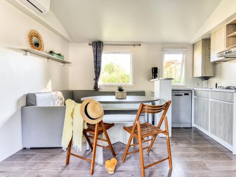 MOBILHOME 10 personnes - Family 5 Pièces 8/10 Personnes Climatisé + TV