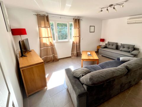 VILLA 8 personnes - du Château pour 6/8 personnes (2 chambres)