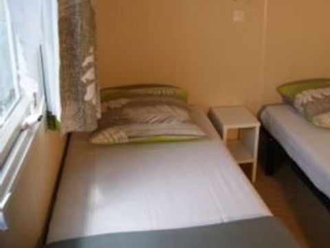 MOBILHOME 4 personnes - de Pierrot
