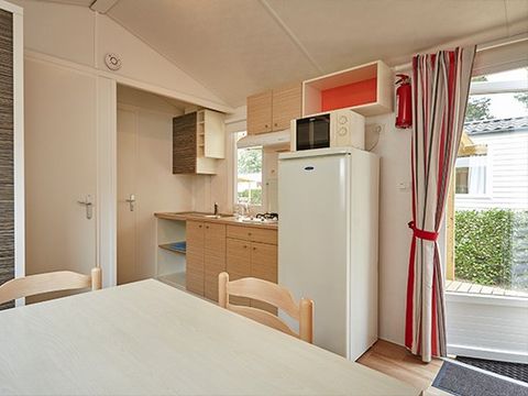 MOBILHOME 2 personnes - Homair mobil-home au Roussillonnais Comfort | 1 Ch. | 2 Pers. | Terrasse surélevée