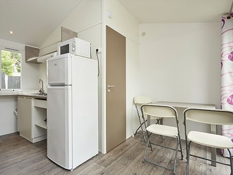 MOBILHOME 2 personnes - Homair mobil-home au Roussillonnais Comfort | 1 Ch. | 2 Pers. | Terrasse surélevée