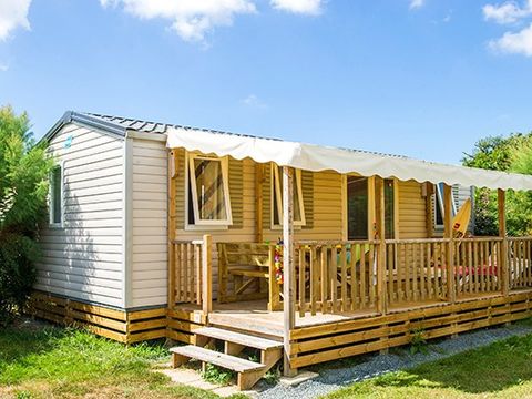 MOBILHOME 6 personnes - Homair mobil-home au Roussillonnais Comfort | 3 Ch. | 6 Pers. | Terrasse surélevée | Clim.