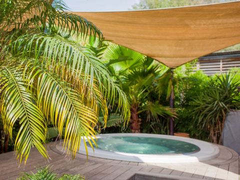 Tour Opérateur sur camping 5* à Port Grimaud - Camping Var - Image N°4