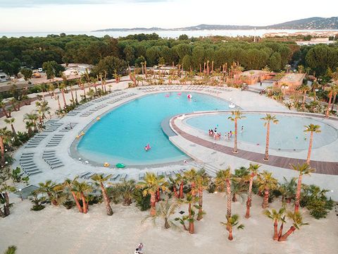 Tour Opérateur sur camping 5* à Port Grimaud - Camping Var - Image N°5