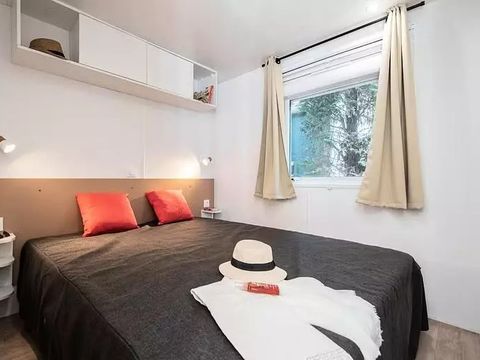 MOBILHOME 6 personnes - Tour Opérateur Maeva sur camping La Sirène - Mobil Home Confort 4 Pièces 6 Personnes (4 adultes + 2 enfants) Climatisé