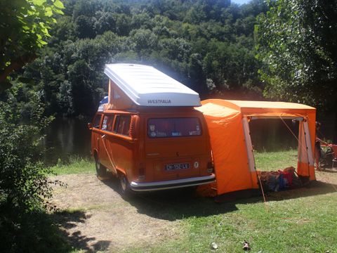 Emplacement - Forfait Camping-car vue Dordogne