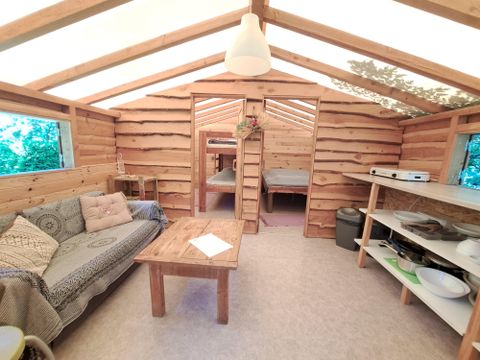 CHALET 4 personnes - CABANE TRAPPEUR sans sanitaires 19.5 m²