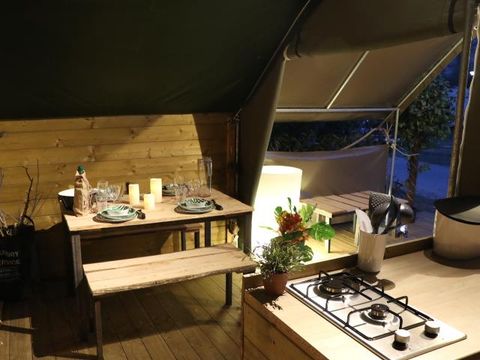 BUNGALOW TOILÉ 5 personnes - SAFARI LODGE KIBO sans sanitaires 40 m²