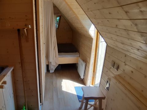 HÉBERGEMENT INSOLITE 4 personnes - Cabane enchantée