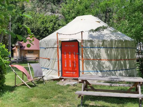 HÉBERGEMENT INSOLITE 5 personnes - Yourte WOOD 5 personnes