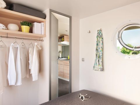 MOBILHOME 6 personnes - CONFORT Azur 2 Chambres (4 Adultes maxi + 2 Enfants de - 18 ans)