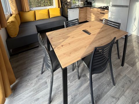 MOBILHOME 6 personnes - PRESTIGE " Les Alpilles " (4 Adultes Maxi+2 Enfants -18ans)