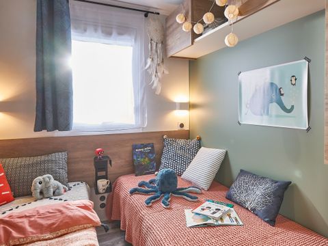 MOBILHOME 6 personnes - PRESTIGE " Les Alpilles " (4 Adultes Maxi+2 Enfants -18ans)