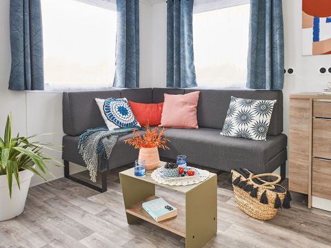 MOBILHOME 6 personnes - PRESTIGE " Les Alpilles " (4 Adultes Maxi+2 Enfants -18ans)