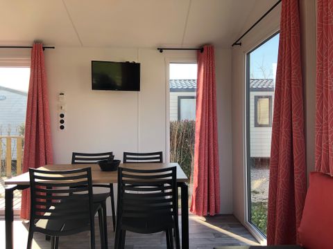 MOBILHOME 6 personnes - PRESTIGE " Les Alpilles " (4 Adultes Maxi+2 Enfants -18ans)