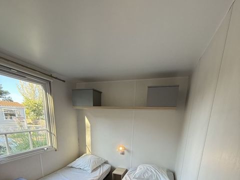 Mobilhome 6 personnes - Grand confort Tamaris 6 personnes - 3 chambres, climatisé, téléviseur