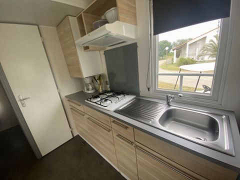 MOBILHOME 4 personnes - MH Confort Mistral 4 personnes - 2 chambres, climatisation et télévision
