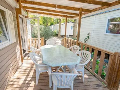 MOBILHOME 4 personnes - Classic | 2 Ch. | 4 Pers. | Terrasse surélevée | Clim. par Homair