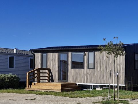 MOBILHOME 4 personnes - Premium Roseau - 2chambres, climatisé, télévision, lave-vaisselle, sèche-serviette et coffre fort