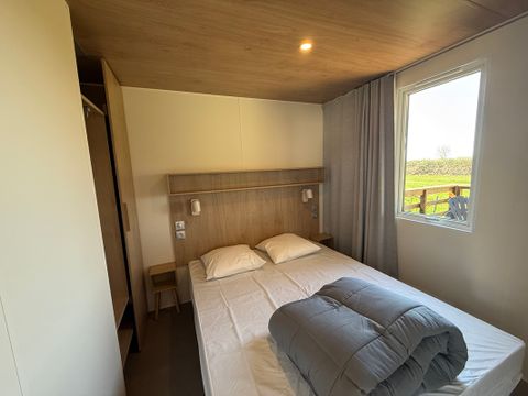 MOBILHOME 4 personnes - Premium Roseau - 2chambres, climatisé, télévision, lave-vaisselle, sèche-serviette et coffre fort