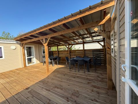 MOBILHOME 12 personnes - Confort GRAND Mistral  12 personnes - 6chambres, climatisé, télévision