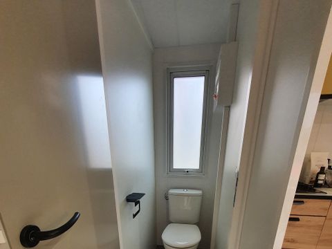 MOBILHOME 4 personnes - 25m2 (2021) + Terrasse bois semi-couverte 8m2. 4 pers