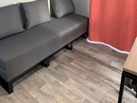 MOBILHOME 4 personnes - 25m2 (2021) + Terrasse bois semi-couverte 8m2. 4 pers