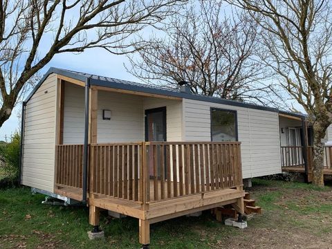 MOBILHOME 4 personnes - 25m2 (2021) + Terrasse bois semi-couverte 8m2. 4 pers