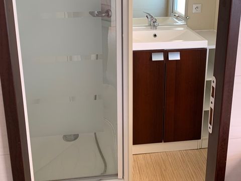 MOBILHOME 6 personnes - 28m² + Terrasse bois couverte 12m² 4/6 pers